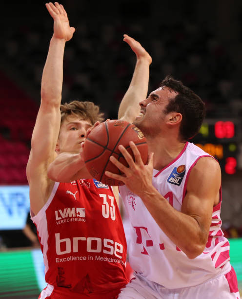 双打成单打 双打成单打