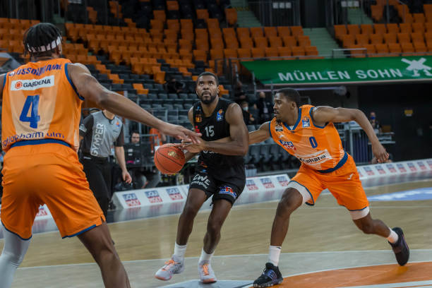 这种性格碰 这种性格碰