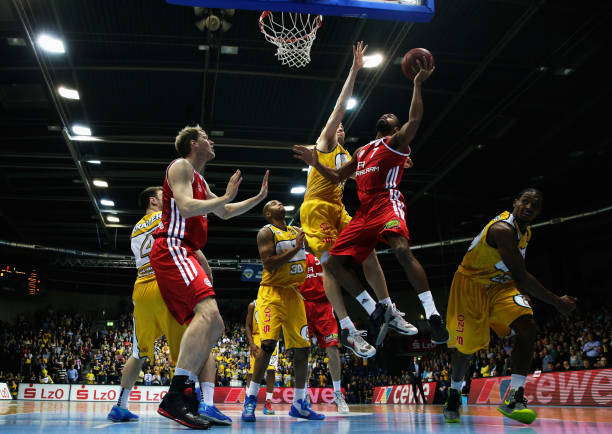 胜利功臣 胜利功臣