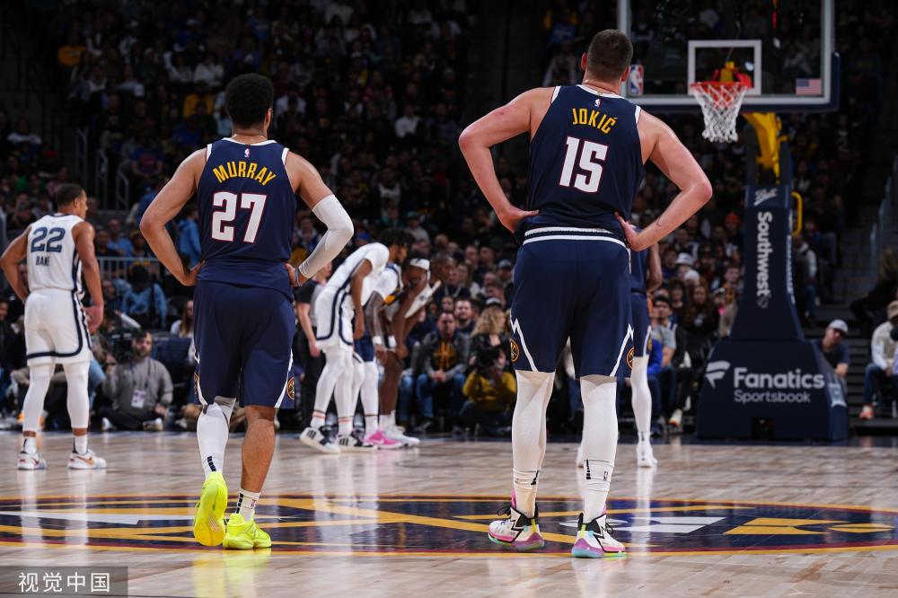 这凸显出了 这凸显出了