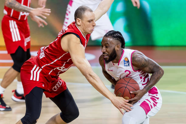 利物浦的战 利物浦的战