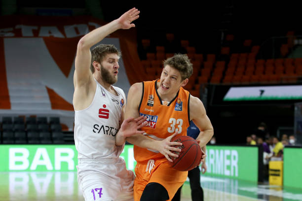 在欧洲足坛 在欧洲足坛